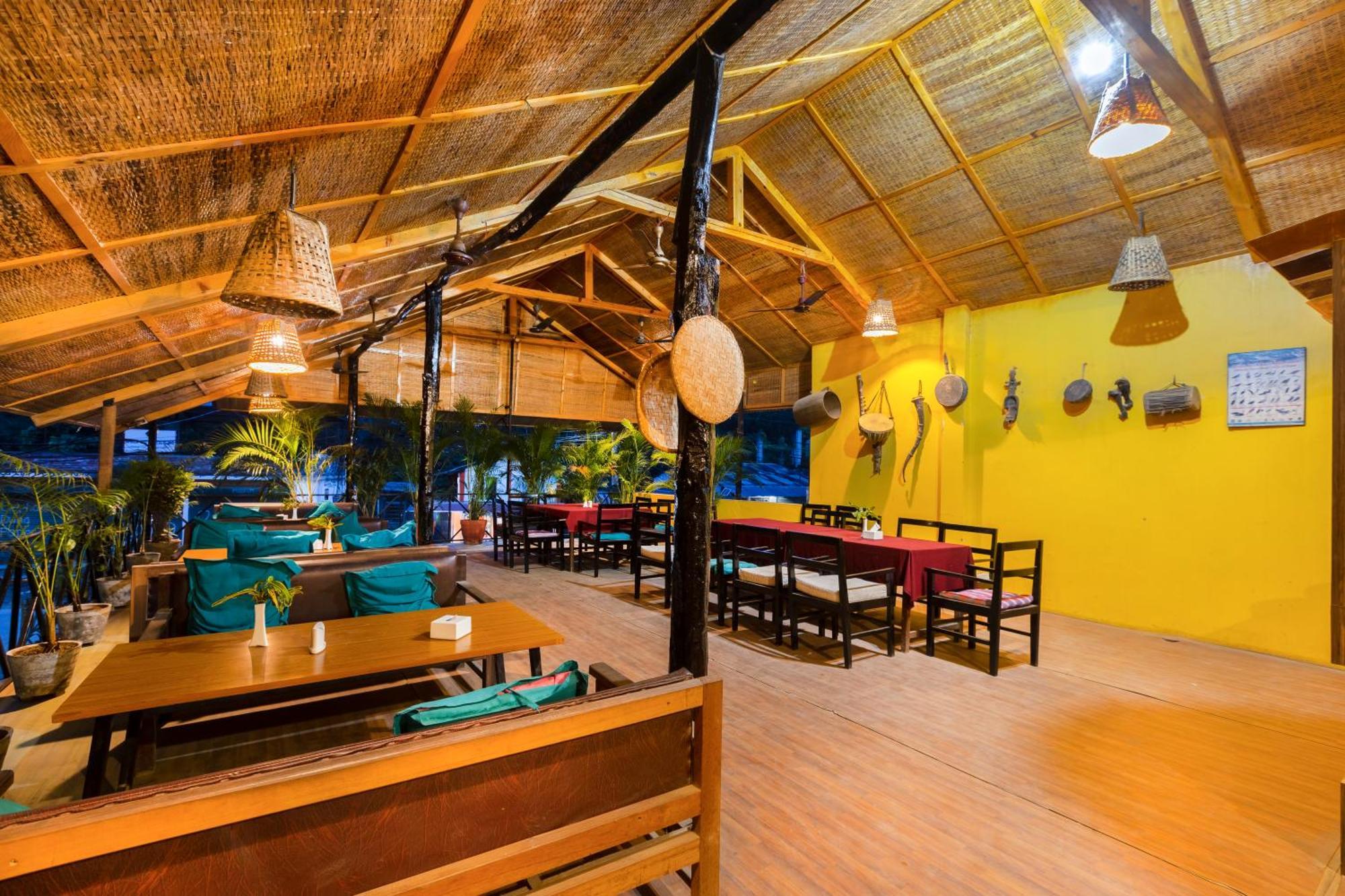 Hotel Parkside Chitwan Eksteriør billede
