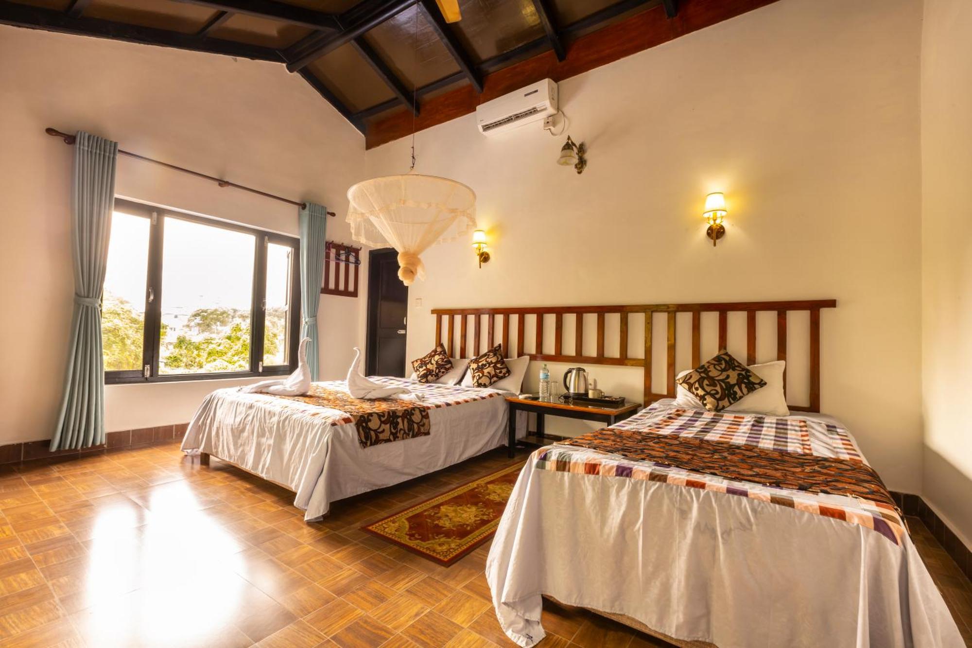 Hotel Parkside Chitwan Eksteriør billede
