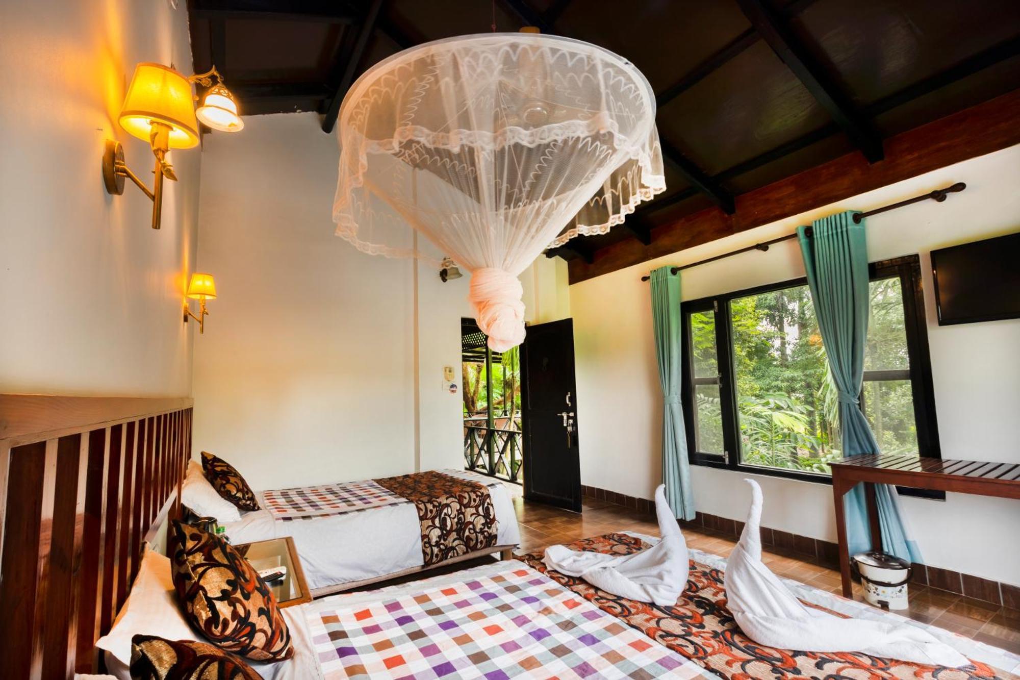 Hotel Parkside Chitwan Eksteriør billede
