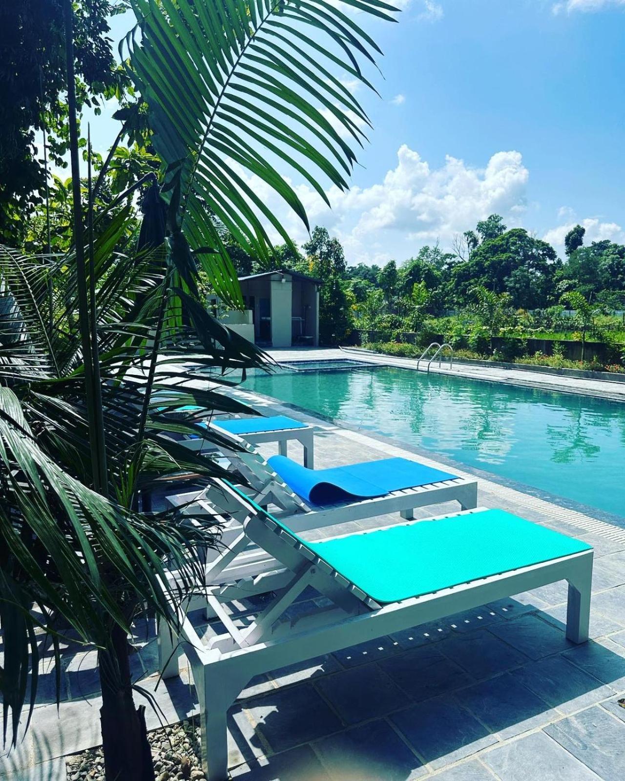Hotel Parkside Chitwan Eksteriør billede